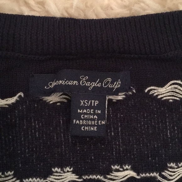 American Eagle Sweater - Picture 2 of 3